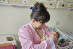 Видновские врачи выходили недоношенного малыша, который появился на свет у каширянки