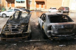 Автомобили Daewoo и Skoda сгорели прошлой ночью в Кашире-2