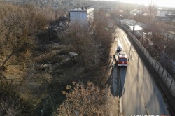 На станции Кашира у дороги загорелся вагончик