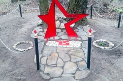 Памятный знак погибшим воинам установили в Зендиково благодаря усилиям местных жителей