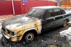 Под Каширой за одну ночь сгорели два автомобиля