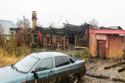 Причиной пожара в частном доме на 1-й Дзержинской мог стать поджог