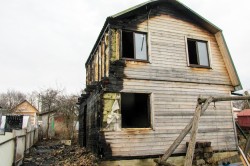 Дом с мансардой и баней сгорел в результате пожара в СНТ «Металлист»