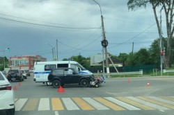 Мотоцикл и «Нива» столкнулись на перекрестке Стрелецкой и Иваньковского шоссе