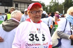 91-летняя каширянка стала самой старшей участницей областного фестиваля скандинавской ходьбы