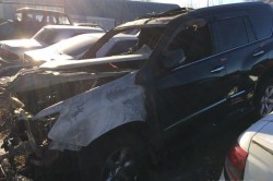 Внедорожник Lexus сгорел в результате поджога в Ожерелье