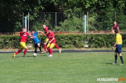ФК «Кашира» лишил медалей ступинскую команду в заключительном матче чемпионата области по футболу