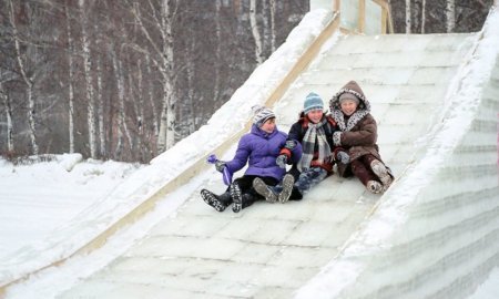 Катание с горки таит опасность