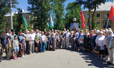 Митинг на Аллее Славы