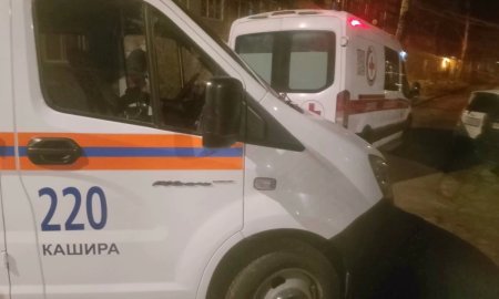 Спасатели в Кашире помогли медикам доставить в больницу тяжелобольную пенсионерку