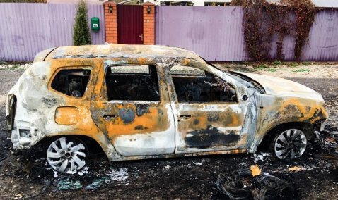 Ночью в городском округе Кашира сгорел автомобиль Nissan Terrano