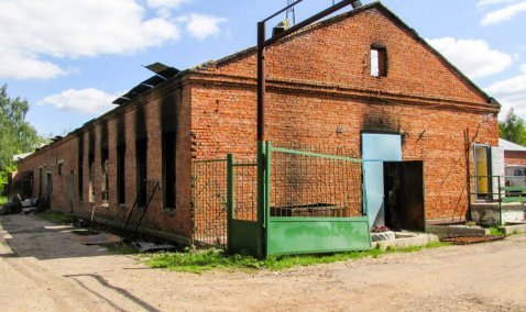 30 спасателей, более 5 часов тушения – подробности крупного пожара в помещении склада на Центролите