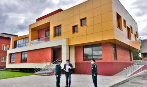 В Кашире проходит инспекторская проверка нового медицинского центра – строительство уже завершено