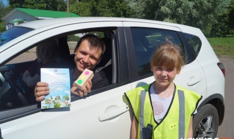 Акцию "Дети и дорога" провели сотрудники 16 роты 2 полка ДПС