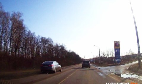 Автомобиль KIA Rio вылетел в кювет и перевернуся на улице Путейской