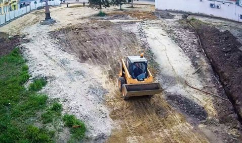 В сквере им. Моргунова возобновились работы по благоустройству