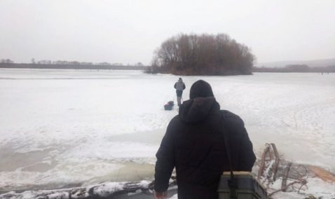 Любителям подледного лова в Кашире рекомендуют на время отказаться от рыбалки