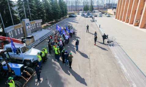 Жители Каширы присоединились к областному субботнику