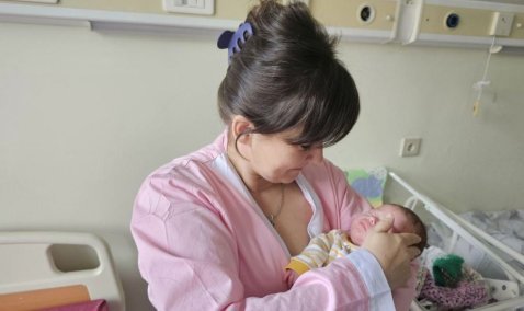 Видновские врачи выходили недоношенного малыша, который появился на свет у каширянки