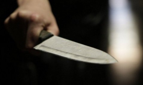 «Не будешь со мной, не будешь ни с кем!»: ревнивый ухажер напал с ножом на женщину в Кашире-2