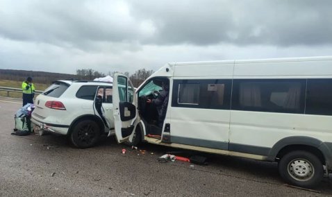 Пять человек пострадали в ДТП с участием автобуса и легковушки под Каширой
