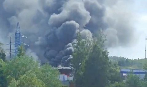 Пожар ликвидировали на территории завода «Новотранс» рядом с Каширой