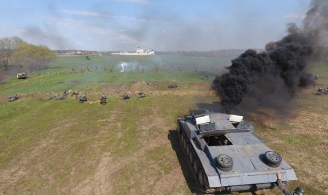 Под Ступино прошла военно-историческая реконструкция боя Великой Отечественной войны