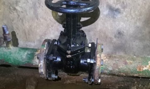 Около половины Каширы-2 осталось без холодной воды из-за аварии