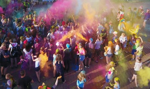 Фестиваль красок Холи пройдет на следующей неделе в городском парке Каширы