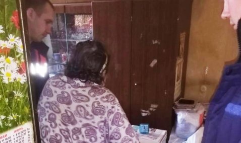 Каширские спасатели пришли на помощь обездвиженной пожилой женщине