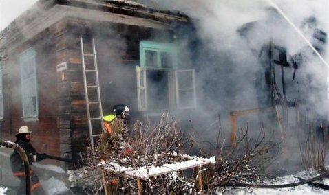 Около двух с половиной часов длилась ликвидация пожара в жилом доме в деревне Ягодня