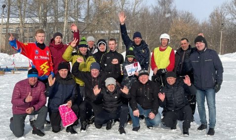 Сборная Каширы по хоккею стала серебряным призером межрегионального турнира в Ивановской области