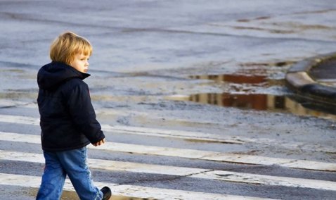 Маленький пешеход