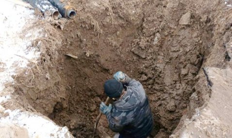 Аварию на теплосетях устраняют на улице Юбилейной в Кашире-2