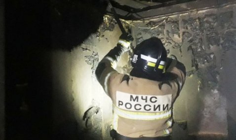 Поздно ночью в Ожерелье вспыхнул пожар в хозпостройке