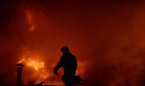 Возле Никитского монастыря в Кашире-1 рано утром загорелся частный дом