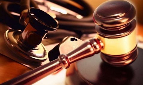 Врач акушерского отделения Каширы подал в суд на коллегу, чтобы компенсировать моральный вред