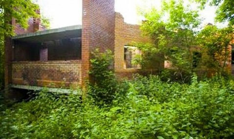 Недостроенный пятиэтажный дом в Кашире-2 планируют снести до 2024 года