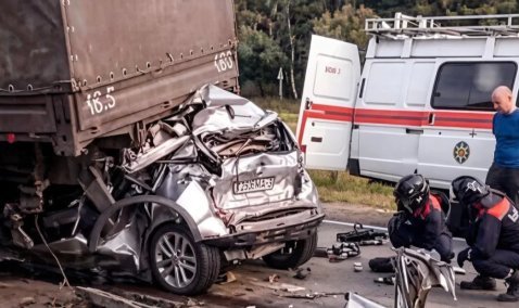 Массовое ДТП на М-4 «Дон»: авто «влетело» под грузовик