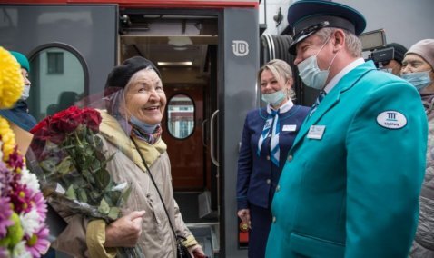 96-летний ветеран войны из Каширы исполнила мечту, проехав по Крымскому мосту