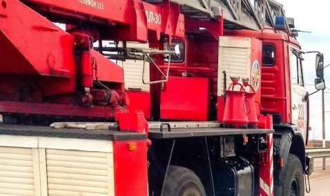 Частный дом загорелся сегодня в микрорайоне Ожерелье