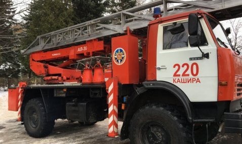 Загоревшийся автомобиль потушен