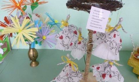 В Ожерельевском ЦДО открылась детская выставка