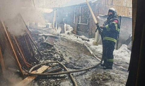 Пожар в хозпостройке ликвидировали вечером в Кашире-1