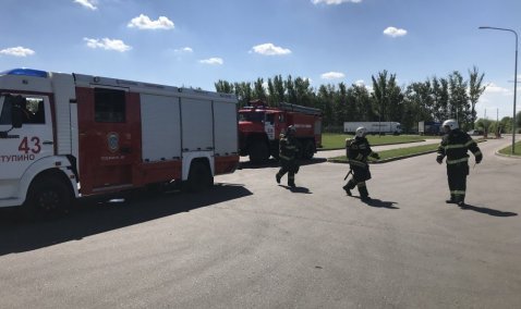 Пожар с пометкой «условный» потушили в здании тепличного комплекса «Агрокультурагрупп»