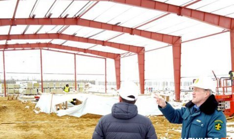 Главгосстройнадзор проверил ход строительства тепличного комплекса в Новоселках