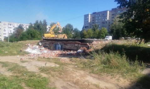 Судьбу гаражей после сноса агитационной площадки в Кашире обещают решить до конца декабря