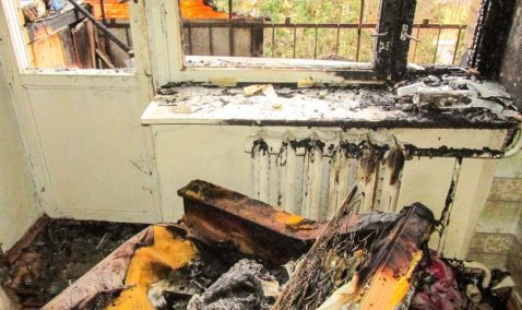 Три балкона и квартира пострадали в результате пожара на улице Ленина в Кашире-3