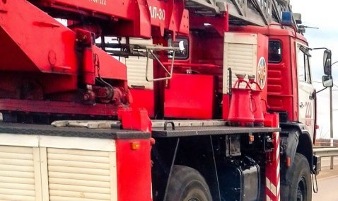 Автомобиль горел прошлым вечером в поселке Зендиково