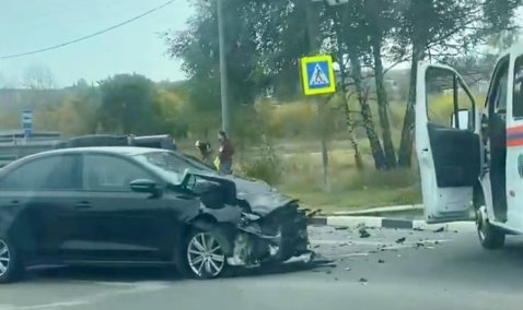 Volkswagen и Great Wall столкнулись на Каширском проспекте: есть пострадавшие